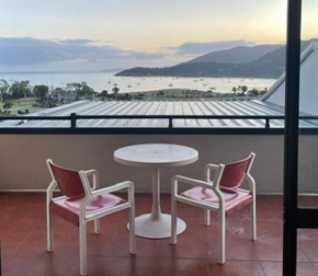 Ocean View Pools and WIFI, Airlie Beach